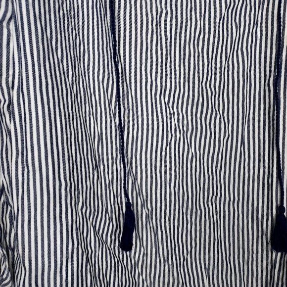 Old Navy Womens Long Sleeve Striped Spring Flower Shirt Size Medium - Picture 4 of 6